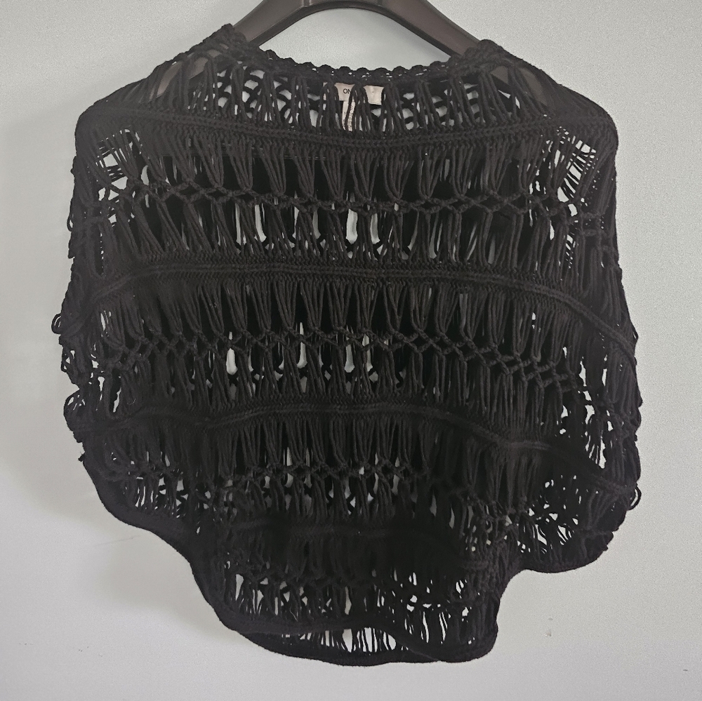 Black‎ Lacy Blouse with Openwork Design